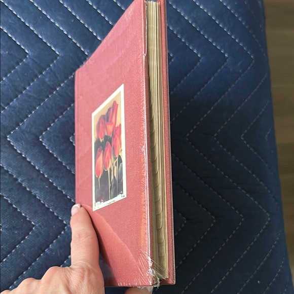 Rose Address Book - NWT - Picture 3 of 5